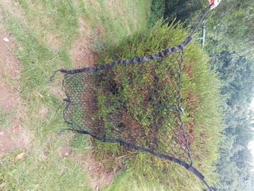 Hondennet voor kofferbak auto beschikbaar voor biedingen