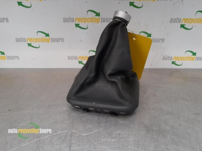 Versnellingspookhoes van een Mercedes B-Klasse, Auto-onderdelen, Interieur en Bekleding, Mercedes-Benz, Gebruikt, 3 maanden garantie