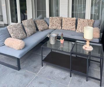 Loungeset beschikbaar voor biedingen