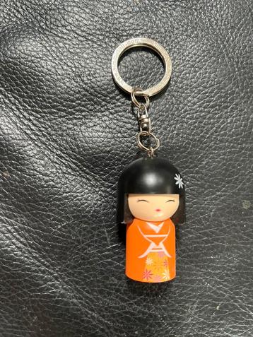Sleutelhanger “Akemi” beschikbaar voor biedingen