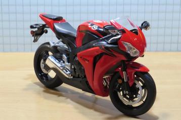 Honda CBR1000RR Fireblade 1:10 los beschikbaar voor biedingen