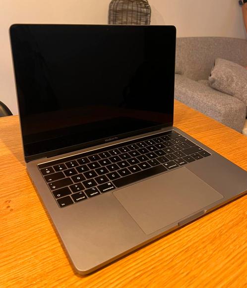 Apple Macbook pro 13”, Computers en Software, Apple Macbooks, Zo goed als nieuw, MacBook, 13 inch, Minder dan 2 Ghz, 256 GB, 8 GB
