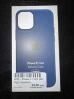 Iphone 12 mini silicone case blauw bruikbaar met magsafe, Ophalen, Zo goed als nieuw, IPhone 12 Mini