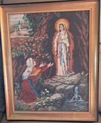 Lourdes  met de hand genaaid..., Antiek en Kunst, Ophalen