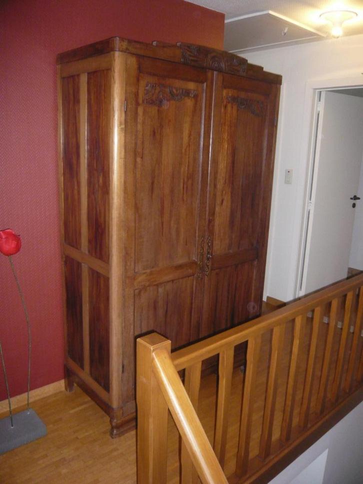 Antieke handgemaakte kleerkast jaren 50, Huis en Inrichting, Kasten | Kleerkasten, Gebruikt, 100 tot 150 cm, 50 tot 75 cm, Met deur(en)