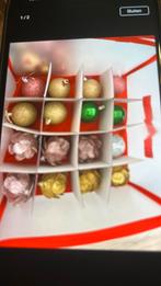 Kerstballen in kerstballen zak 32 stuks, Ophalen, Zo goed als nieuw