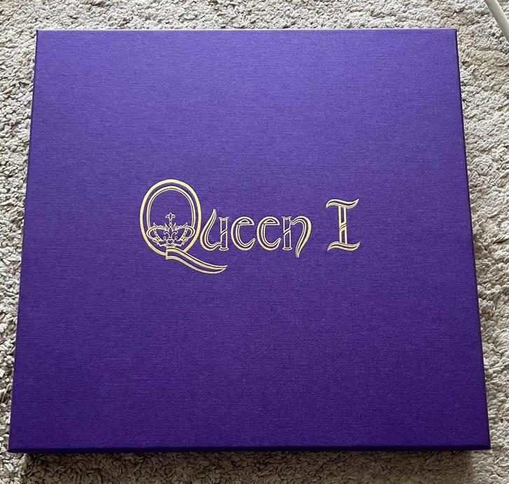 Queen 1 (6 CD Box en 1 Vinyl LP)  (Collectors Edition), Cd's en Dvd's, Vinyl | Pop, Zo goed als nieuw, 2000 tot heden, Overige formaten