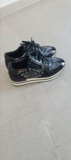 Sneakers Zwart met slangleermotief maat 37 (, Ophalen, Zo goed als nieuw, Zwart, Sneakers