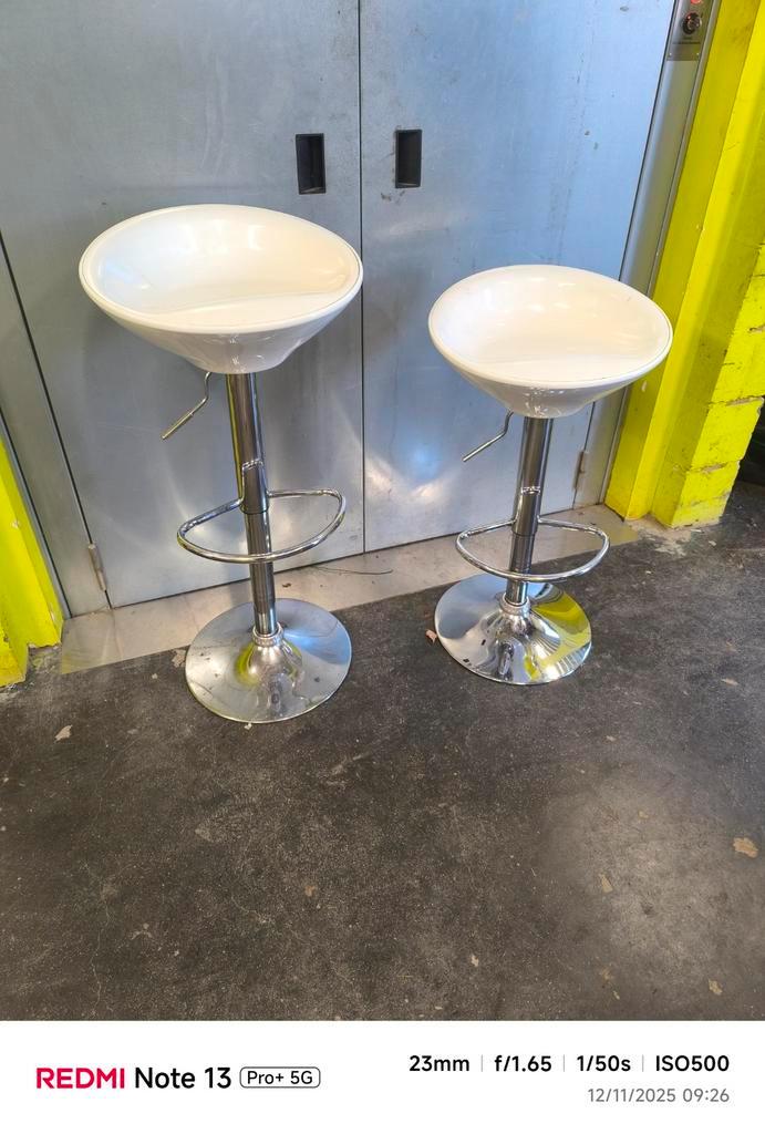 Amerikaanse barkrukken, Huis en Inrichting, Barkrukken, 2 krukken, Ophalen