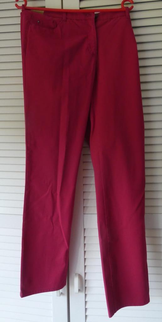 Brax donkerrode broek, Kleding | Dames, Broeken en Pantalons, Gedragen, Maat 42/44 (L), Rood, Ophalen of Verzenden