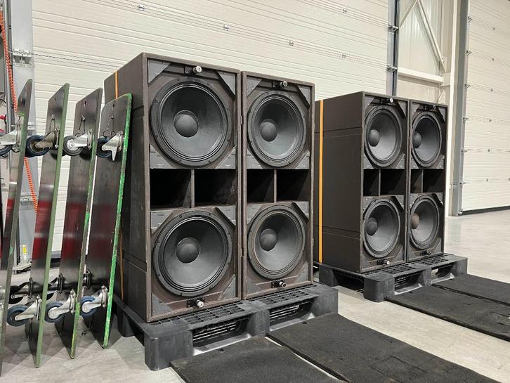 4x L-Acoustics SB218 2x18" sub + 4x wheel board, Audio, Tv en Foto, Luidsprekerboxen, Gebruikt, Subwoofer, 120 watt of meer, Overige merken