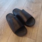 Slippers Nike., Kleding | Dames, Dames-kledingpakketten, Ophalen of Verzenden, Zo goed als nieuw