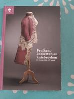 Kant en Kostuum museum boekjes, Ophalen of Verzenden, Zo goed als nieuw