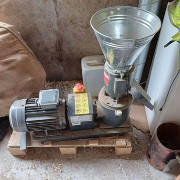 Machine de pellets, Enlèvement ou Envoi, Comme neuf