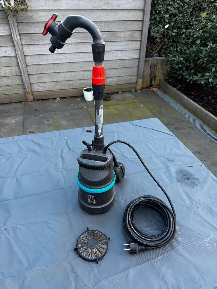 Gardena regenton pomp 4000/1, Tuin en Terras, Waterpompen, Gebruikt, Elektrisch, Regentonpomp, Ophalen