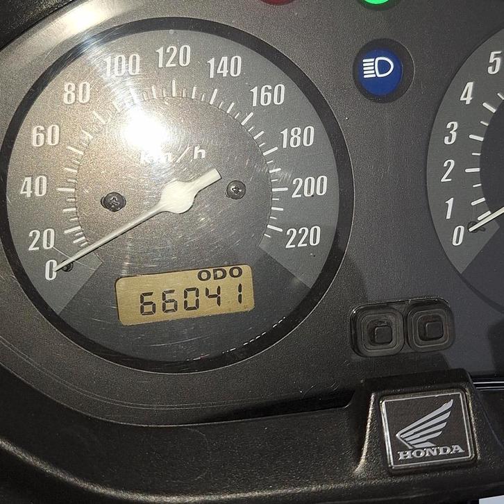 Honda CBF 600, Motos, Motos | Honda, Particulier, Tourisme, plus de 35 kW, 4 cylindres, ABS, Enlèvement