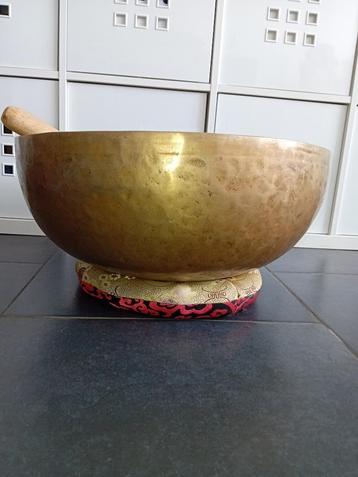 Grand bol Tibétain beschikbaar voor biedingen