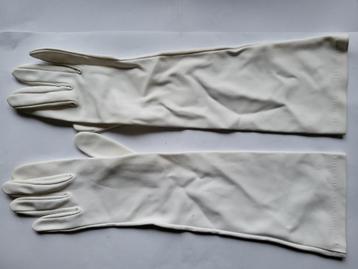 lange vintage handschoenen jaren 60 - 70 beschikbaar voor biedingen
