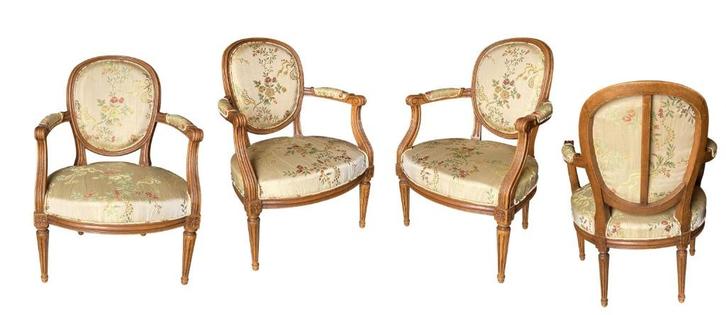 Louis XVI fauteuils in zijden lampas, Antiek en Kunst, Antiek | Meubels | Stoelen en Sofa's, Ophalen of Verzenden
