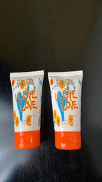 Moschino en amour, Enlèvement ou Envoi, Neuf, Soins