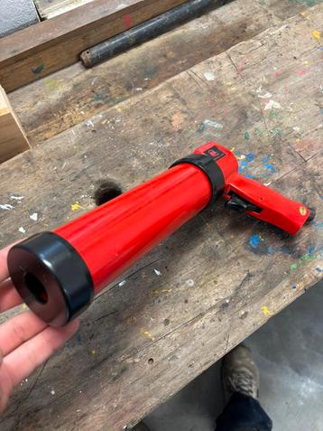 Kitspuit  beschikbaar voor biedingen