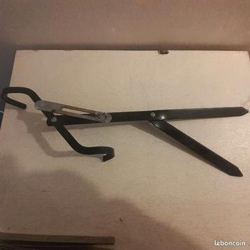 Support de canne à pêche robuste et réglable en inclinaison  beschikbaar voor biedingen