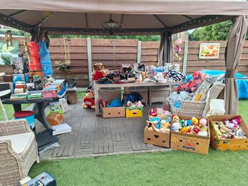 Garageverkoop beschikbaar voor biedingen