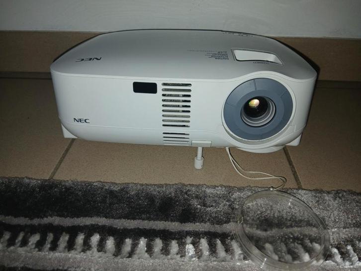 NEC beamer – LCD projector, werkt perfect, Audio, Tv en Foto, Beamers, Zo goed als nieuw, LCD, Overige resoluties, Ophalen of Verzenden