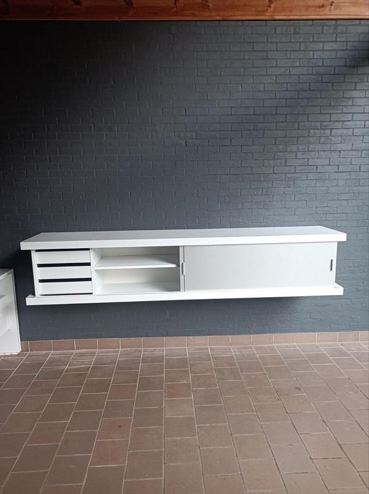 Vintage hangkast Wim Wilson D 242, Antiek en Kunst, Antiek | Meubels | Kasten, Ophalen