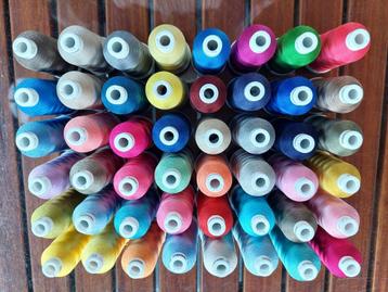 lot van 48 koontjes borduurgaren Madeira Classic 40 beschikbaar voor biedingen