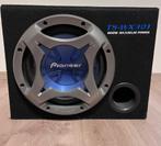 Pioneer subwoofer + bijhorende versterker, Auto diversen, Autospeakers, Ophalen, Zo goed als nieuw