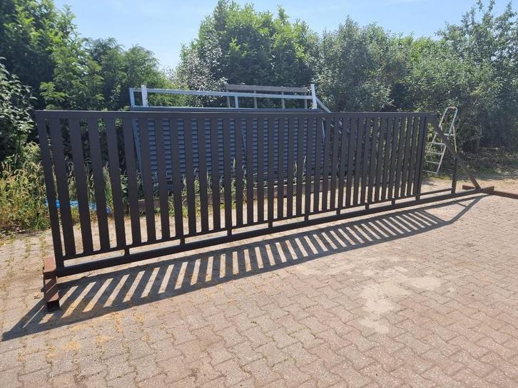 Nieuwe moderne schuifpoort verticaal 500x150cm compleet!, Tuin en Terras, Tuinpoorten, Nieuw, Schuifpoort, Staal, 100 tot 150 cm