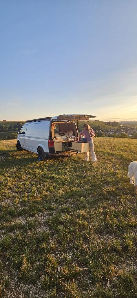 VW Transporter T6 - Camper - Volkswagen - campervan, Auto's, Volkswagen, Particulier, Transporter, ABS, Achteruitrijcamera, Adaptive Cruise Control