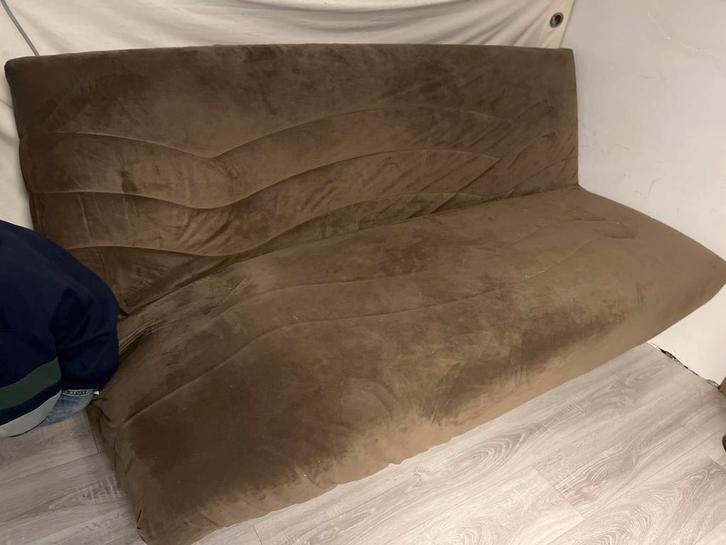 Converteerbare bank in zeer goede staat, Huis en Inrichting, Zetels | Voetbanken en poefs, Zo goed als nieuw, 125 cm of meer, 125 cm of meer