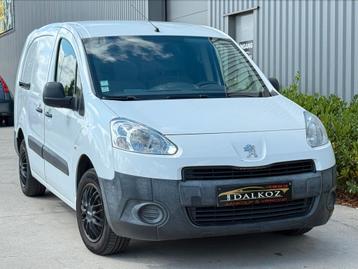 Peugoet partner•Maxi Long•2015•77Dkm•Airco•Trekhaak•Garantie beschikbaar voor biedingen