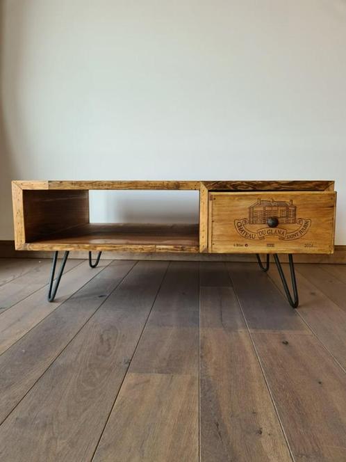 Unieke Salontafel Gemaakt van Authentieke Wijnkisten, Huis en Inrichting, Tafels | Salontafels, Nieuw, Minder dan 50 cm, 50 tot 100 cm