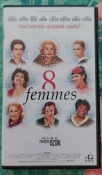 Originele VHS-bandfilm 8 Dames. Deneuve Huppert Beart, Komedie, Alle leeftijden, Zo goed als nieuw