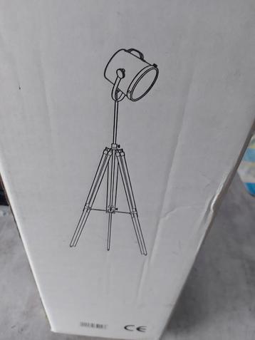 Staande filmlamp beschikbaar voor biedingen
