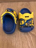 Batman Crocs maat 19-21 (4-5), Enfants & Bébés, Vêtements de bébé | Chaussures & Chaussettes, Enlèvement ou Envoi, Comme neuf