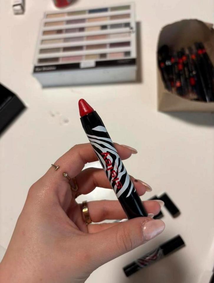 Sisley liners, Handtassen en Accessoires, Uiterlijk | Cosmetica en Make-up, Nieuw, Make-up, Lippen, Rood, Ophalen of Verzenden