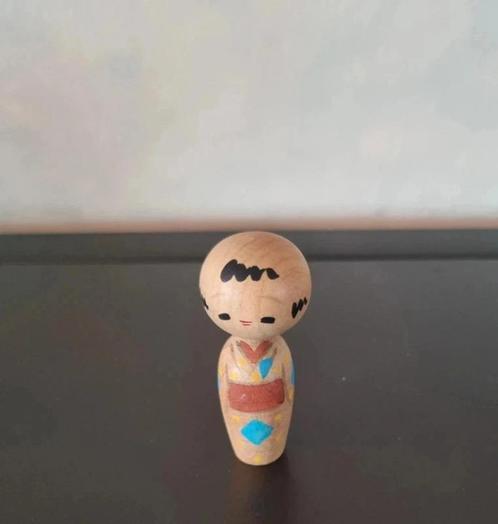 Schattige kleine Sosaku Kokeshi, Antiek en Kunst, Kunst | Beelden en Houtsnijwerken, Verzenden
