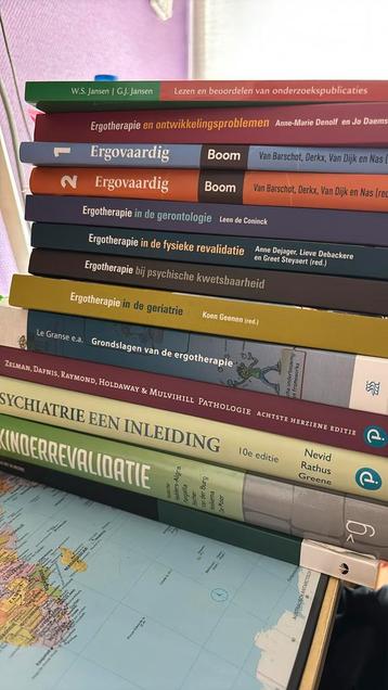 Boekenpakket Ergotherapie (apart mag ook) beschikbaar voor biedingen