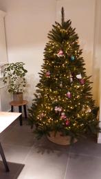 Kunstkerstboom van Triumph Tree Frosted 215cm + boomrok, Diversen, Ophalen, Zo goed als nieuw