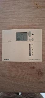 Siemens kamerthermostaat. Thermostaat centrale verwarming, Doe-het-zelf en Bouw, Ophalen of Verzenden, Gebruikt, Thermostaat