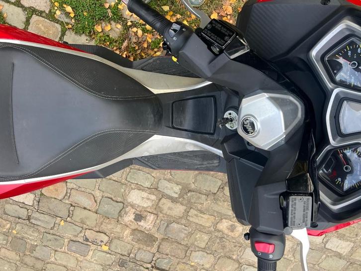 Scooter sum cruisym 125, Motoren, Motoren | Overige merken, Particulier, Scooter, 11 kW of minder, 1 cilinder, Ophalen