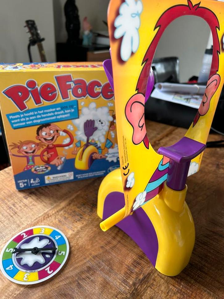 Gezelschapsspel - Pie face, Hobby en Vrije tijd, Gezelschapsspellen | Overige, Zo goed als nieuw, Ophalen of Verzenden
