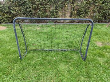 Goal de foot beschikbaar voor biedingen