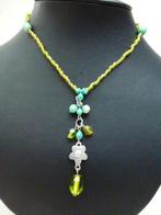 collier avec pendentif bleu sarcelle, jaune, blanc, Bijoux, Sacs & Beauté, Colliers, Enlèvement ou Envoi, Avec pendentif, Comme neuf