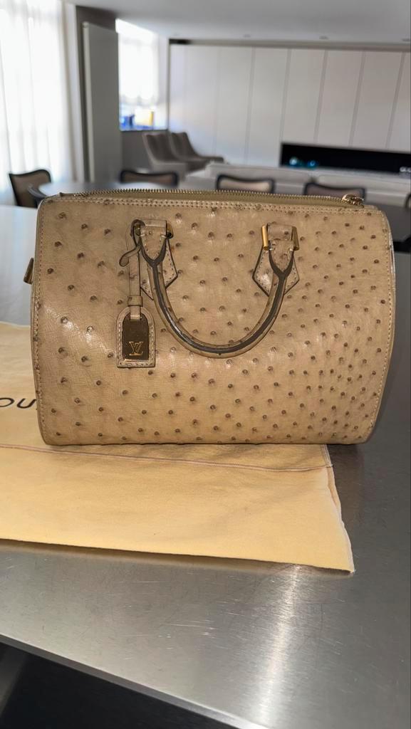 Prachtige louis vuitton speedy struisvogel leder nieuw, Handtassen en Accessoires, Tassen | Damestassen, Nieuw, Handtas, Beige