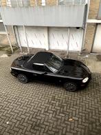 Te koop: Zwarte Mazda MX-5 NB 1.6L 2002 - goede staat., Auto's, Mazda, Zwart, 4 cilinders, Cabriolet, Zwart